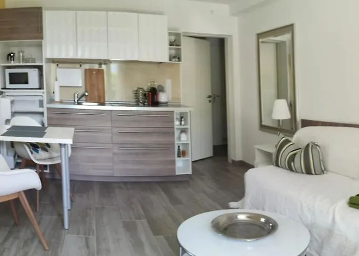 Gemütliches Garten-apartment Mit Bergblick Apartamento *