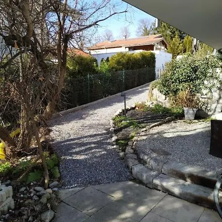 Gemuetliches Garten-apartment Mit Bergblick Lejlighed *