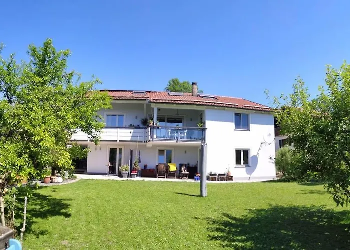 Gemuetliches Garten-apartment Mit Bergblick *
